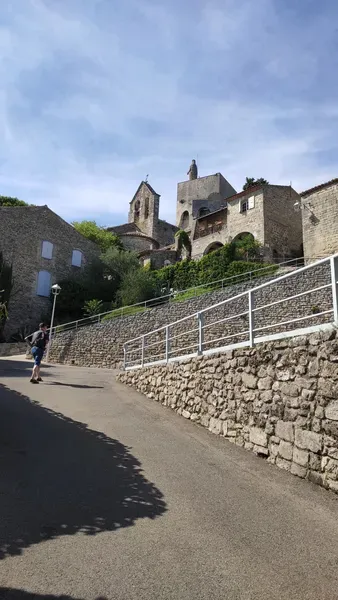 Clansayes-2