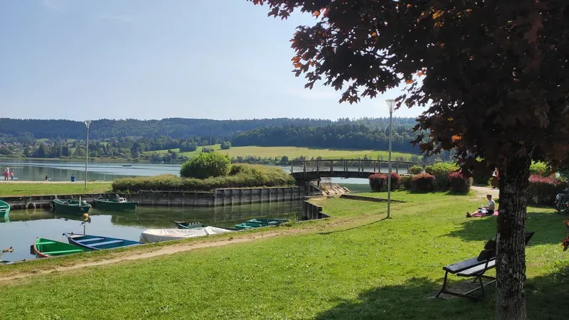 Saint-Point-Lac-1