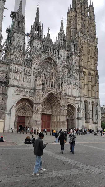Rouen-14